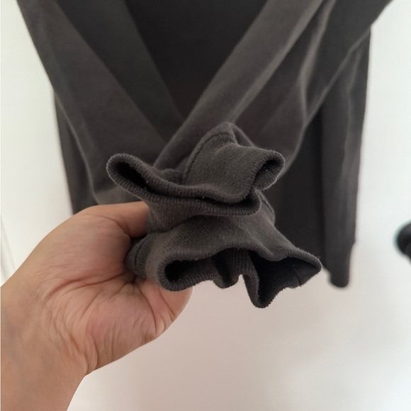 Def Leppard Skull Graphic Sweatshirt Black Band Logo Pullover Crewneck Size L - Picture 6 of 7